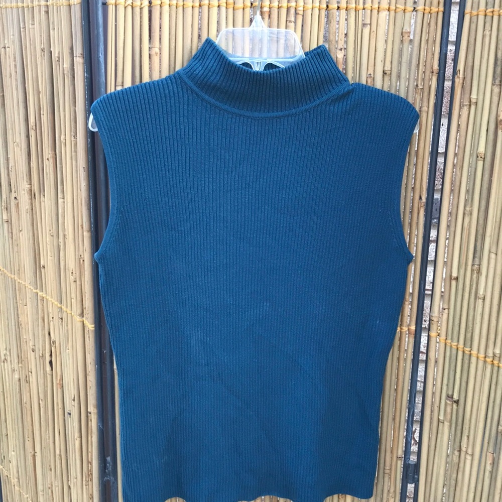 Sleeveless Sweater